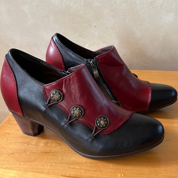 L ‘Artiste Shoes - L’ Artiste red and black shoes European size 38